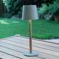 TIMBERCAN Mini Akku LED Tischlampe aus Massivholz – Kompakte Design Tischleuchte im Scandi Stil