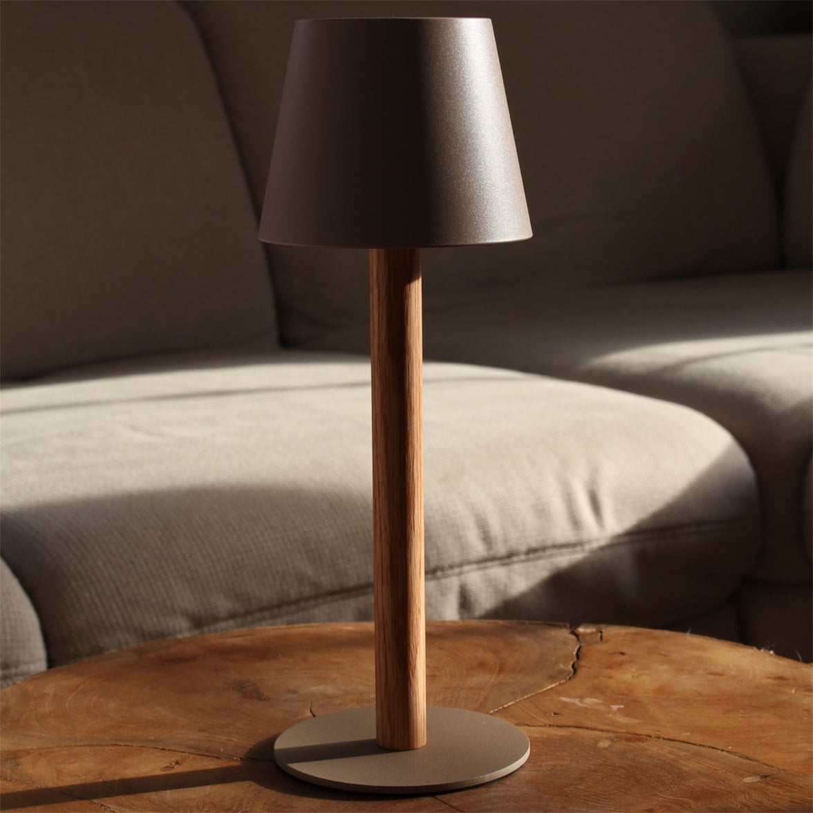 TIMBERCAN Design-Tischlampe aus Massivholz