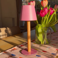 TIMBERCAN Akku LED Tischlampe aus Massivholz – Design Tischleuchte im Scandi Stil
