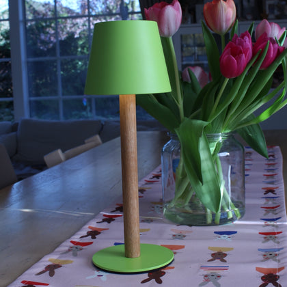 TIMBERCAN Akku LED Tischlampe aus Massivholz – Design Tischleuchte im Scandi Stil